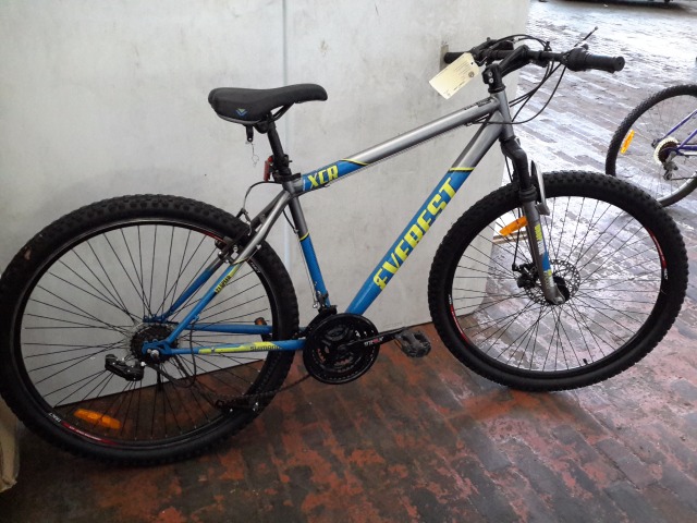 Everest 29 Xcr Disc Mountain Bike Not Tested Sold As Is 93026 7