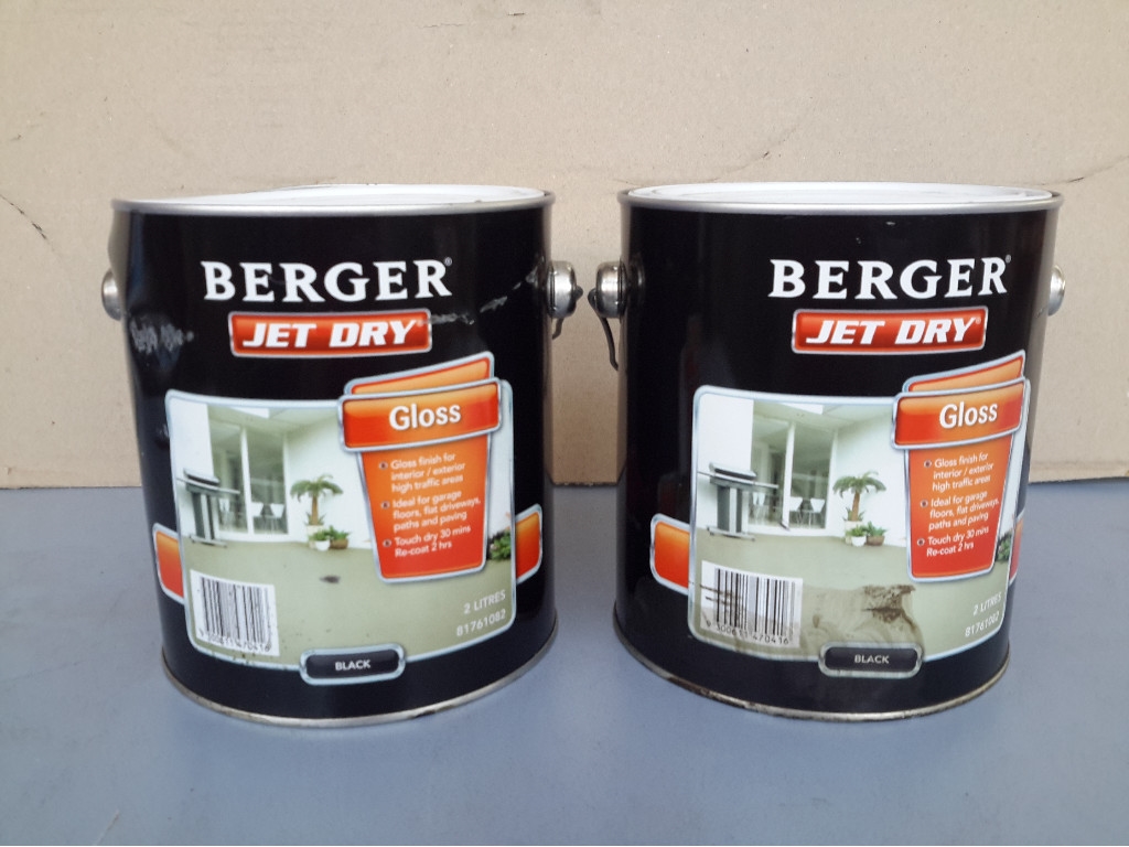 Berger. Jet Dry. Gloss. Black. 2x 2Litre-Oil Base [94685+97]
