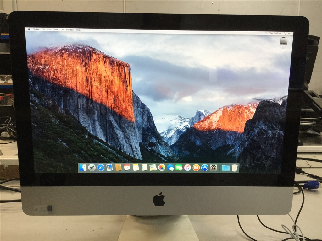 Apple iMac (21.5-inch, Mid 2011), Appears to Function