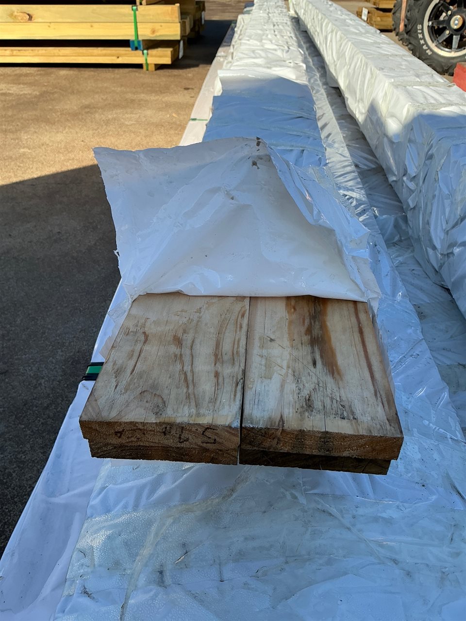 90 x 19, H3 CCA Treated Pine, Mixed Lengths, 18.2 Lin Metres Total PK# GW641004