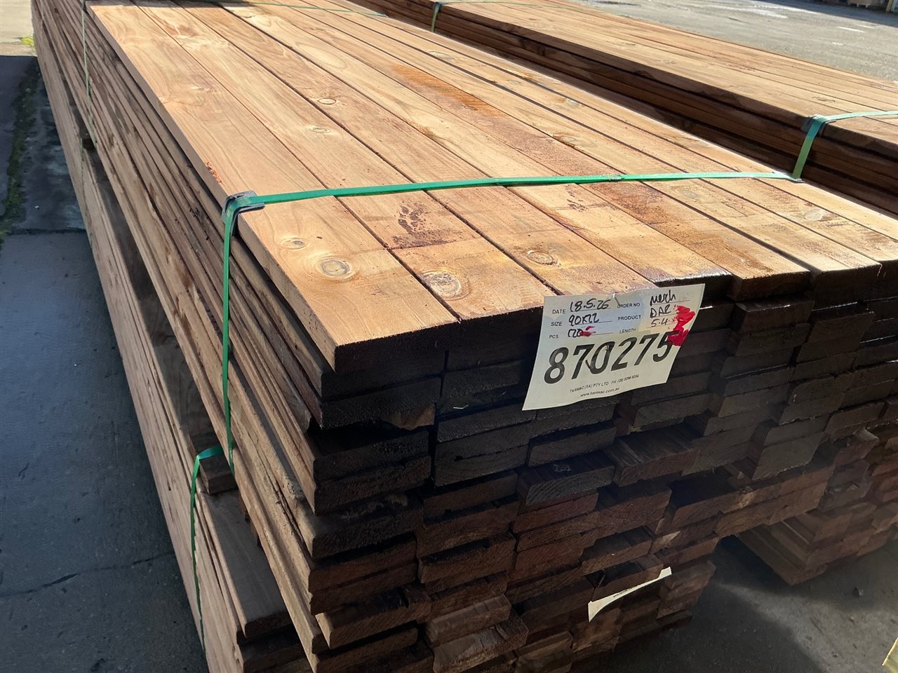 90 x 22, Tinted Pine, Merch Decking, 120 pcs @ 5.4 M, 648 Lin Metres Total Pk 870275