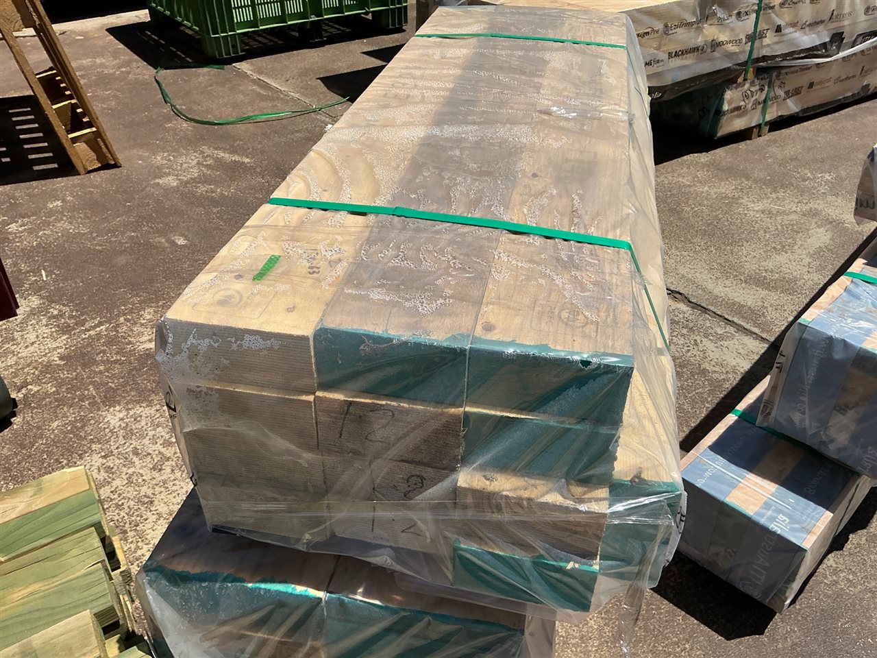 LVL Pack - 130 x 63 - E13.2 - H2 S   -13 @ 1.2 M.- 15.6  Lin Metres - Pack Number 3D47951