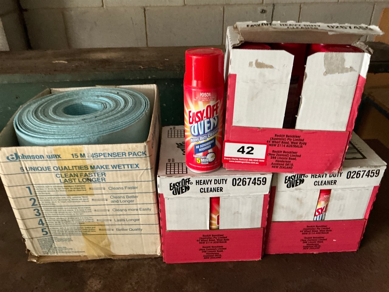Heavy Duty Oven Cleaner -3 Cartons and Wettx Cloth   -   (Collect From Modbury )
