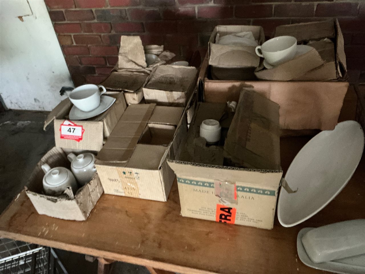 Quantity  of Hotel Crockery Cups, Sauces, Salt and Pepper (Collect From Modbury )