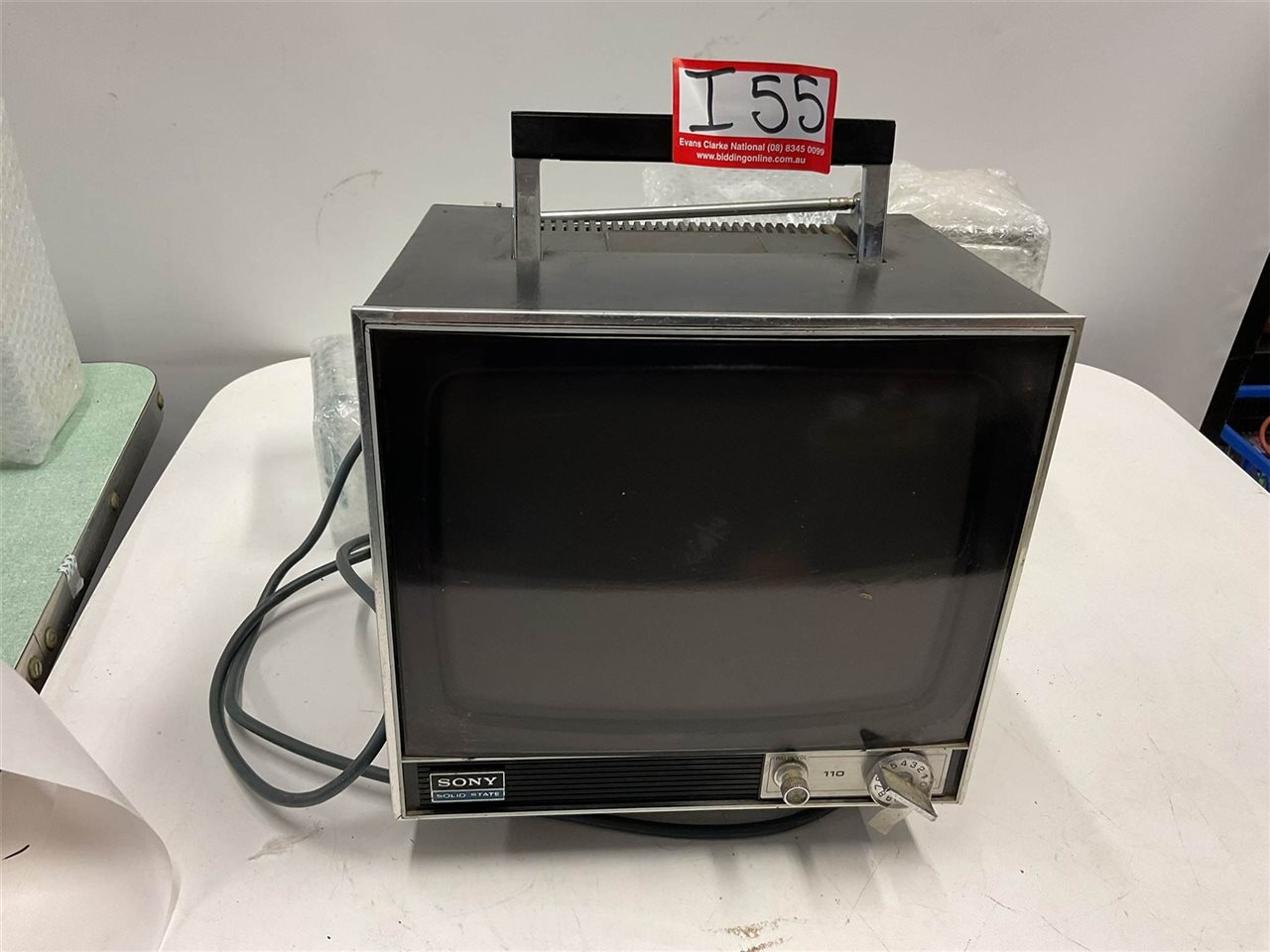 Vintage Sony Tv 29 Cm Wide X 30 Cm High X30 Cm Deep, Untested, "Sold As Is"