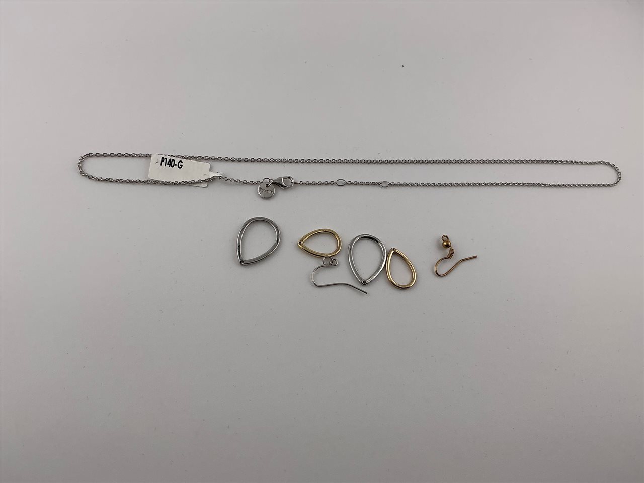 Neck Chain & Pendants