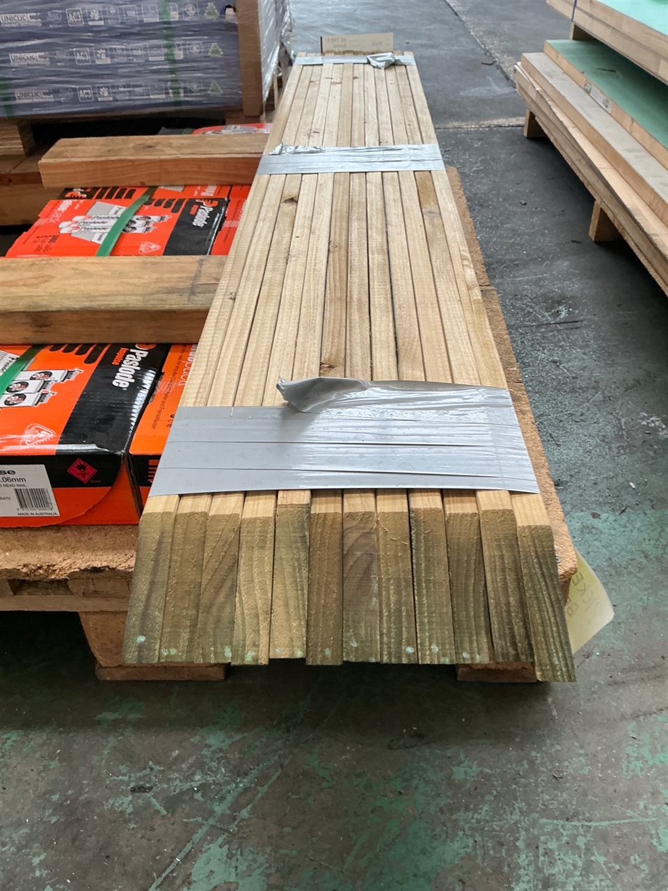 70 x 19 x 1.5 M, Tan-E Green Pine, Pointed Picket, 12 Pcs Total PK# GW640964