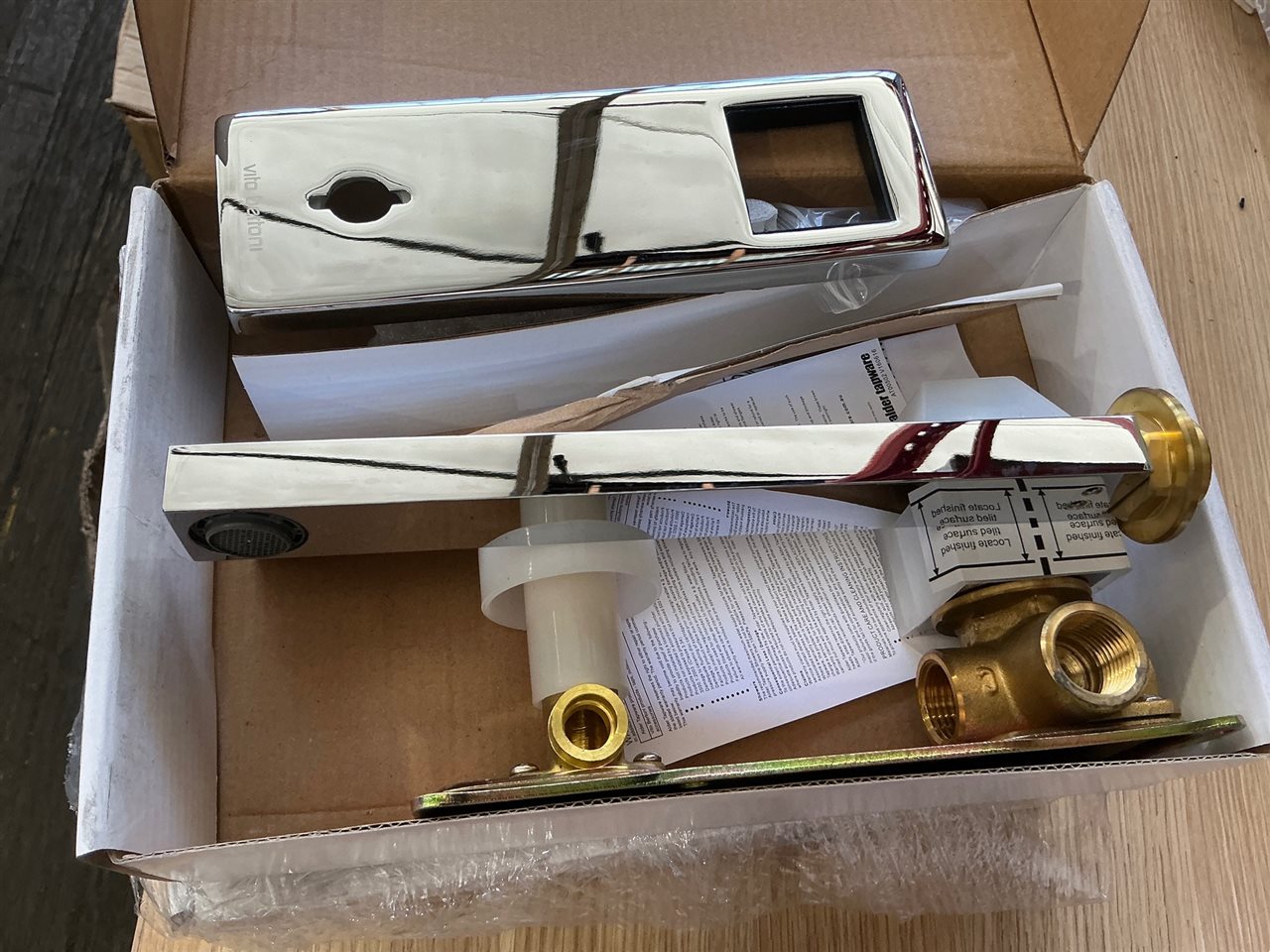 Alder - Qaad Bath Set Fixed Bp 220mm ***. RRP - $300- Sold Per Each