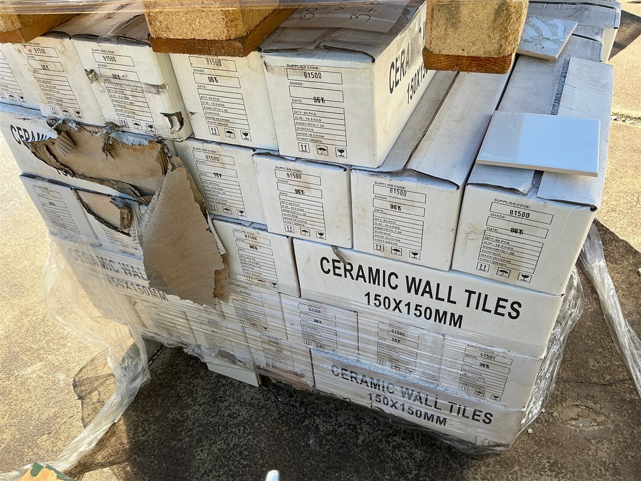 Ceramic White Wall Tiles - 150 x 150 mm - Sold Per Box -  - (60 Pcs Each Box -1.35 M² =-16.5 kg.Per Box )