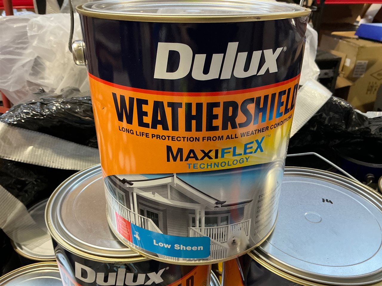 Dulux Weather Shield -Low Sheen - True Red - 4 Litre