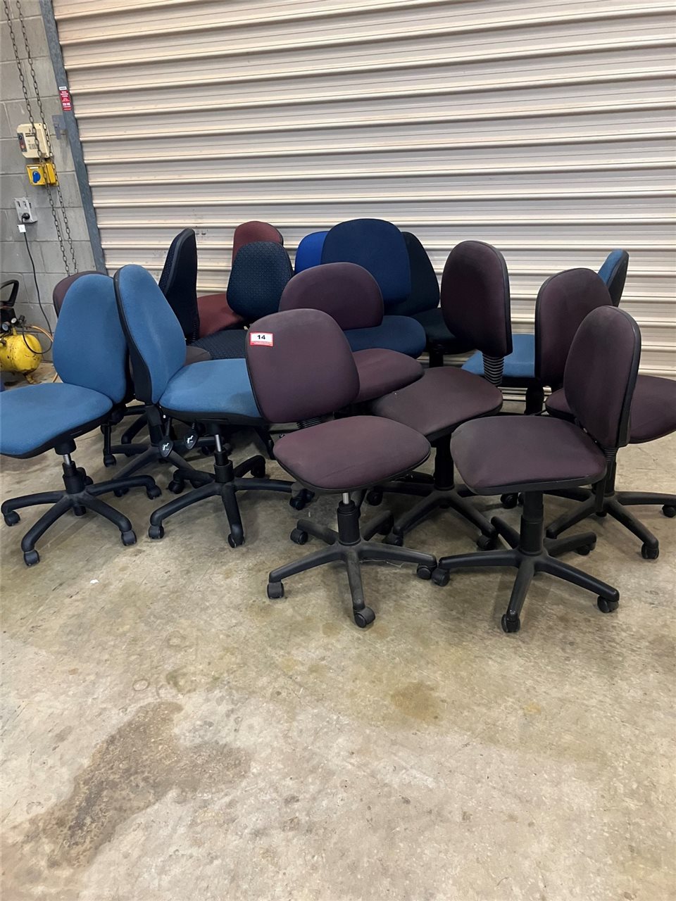 15 x Computer Office Chairs, Assorted Colours - Collection From Kadina