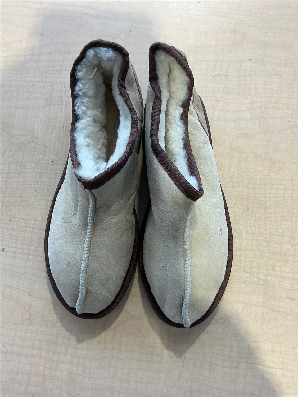 Slippers, Leather Upper, Synthetic Sole ,Sand, Size 8