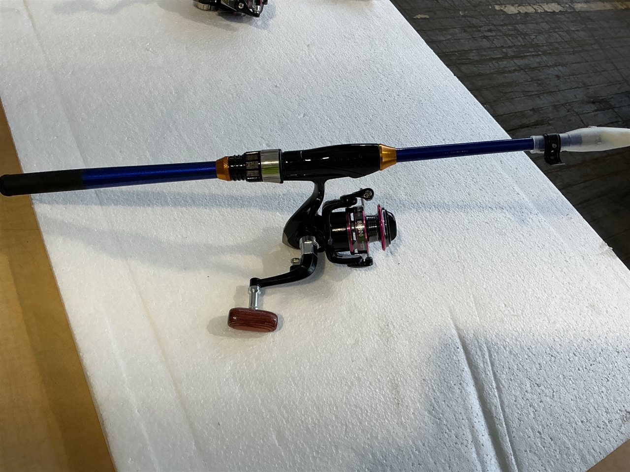 Telescopic Rod with Reel - Blue ) Pink / Black Reel