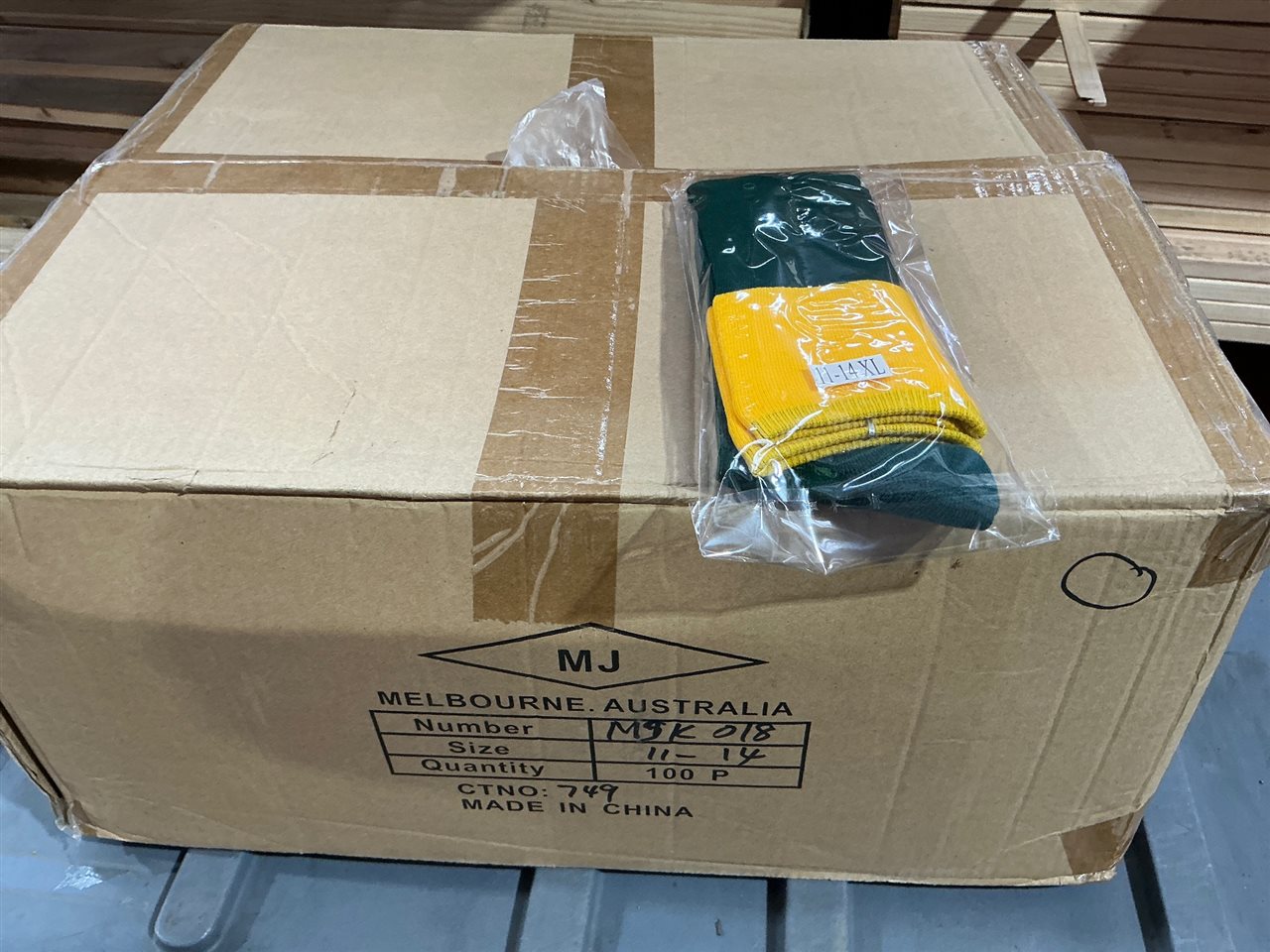 Foot Ball Socks - Carton of 100  Pair - Size  11 -14 -  Green / Yellow