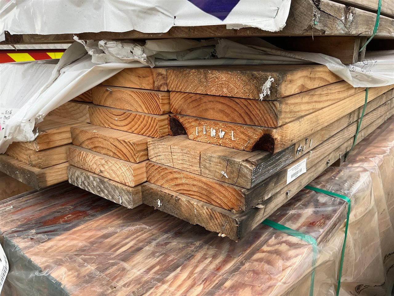 190 x 35, LOSP Treated Pine, MGP10, DAR, 22 pcs @ 4.8 M, 105.6 Lin Metres Total Pk 829715