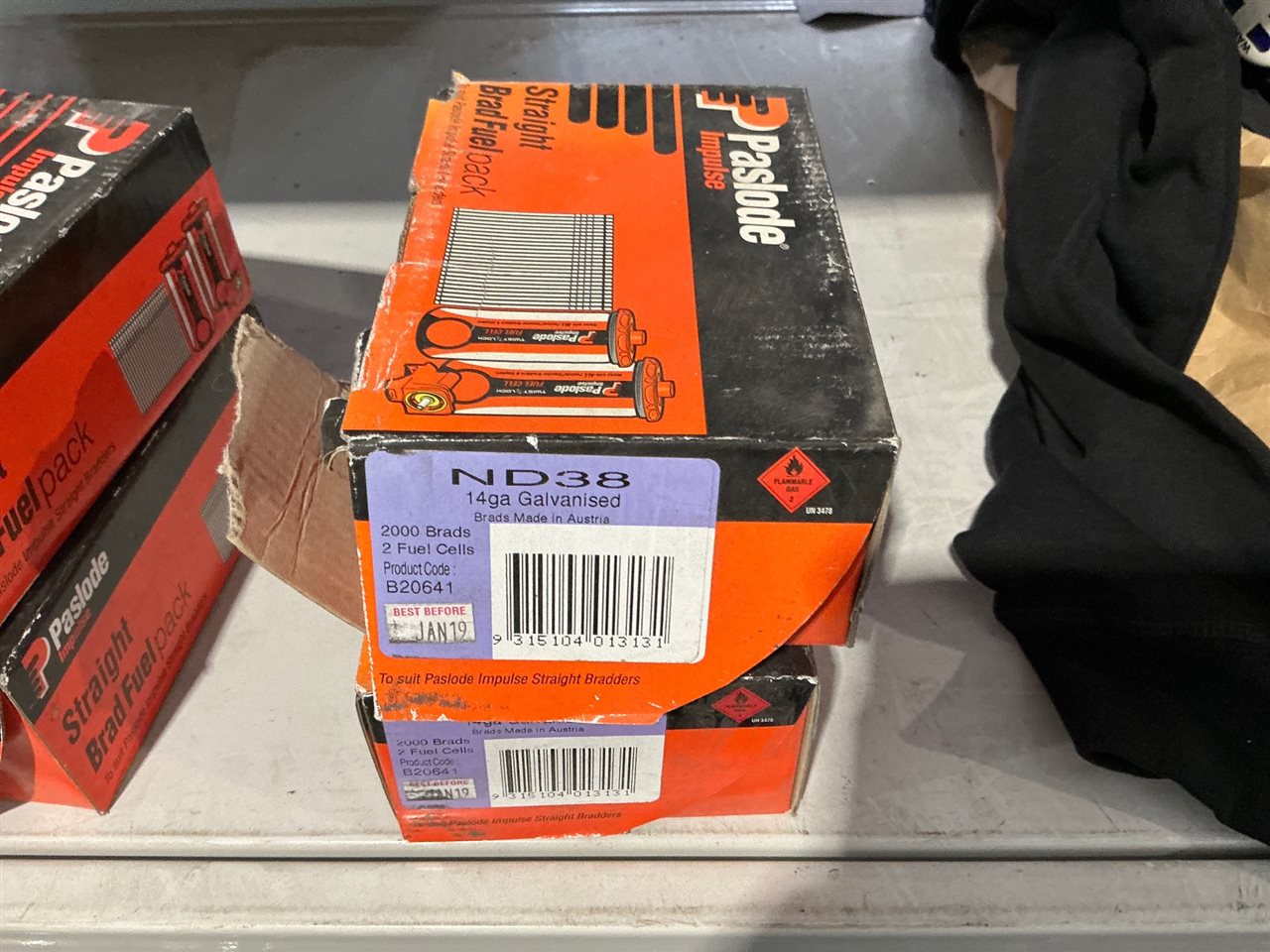 Paslode Galv. 14 Ga. Brads & Cell nd38 Quantity of 3 Packets x 3,000 - & 2 Cell