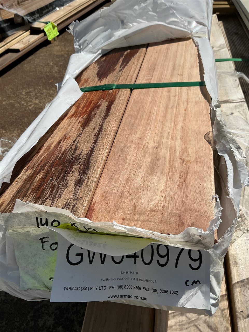 130 x 19, Forest Reds, Decking, Mixed lengths, 21.8 Lin Metres Total Pk GW640979