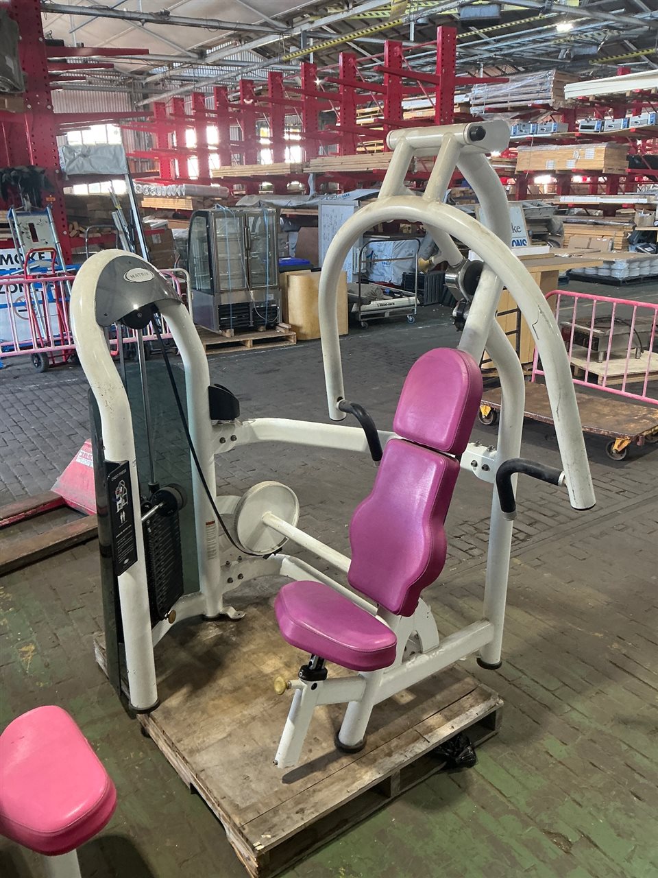 Chest Press, Matrix
