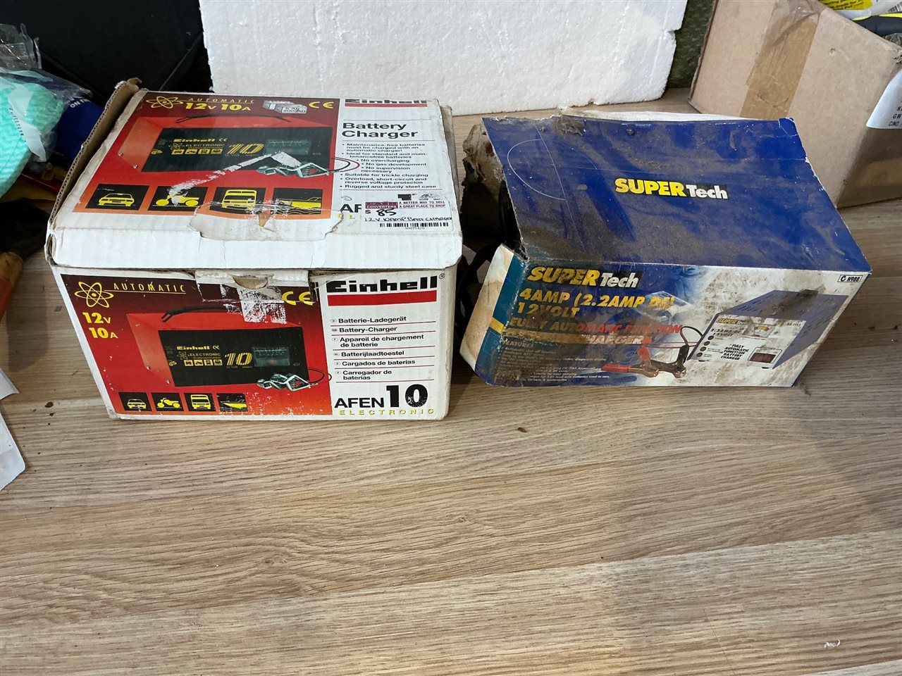 Battery Charges x Quantity of 2