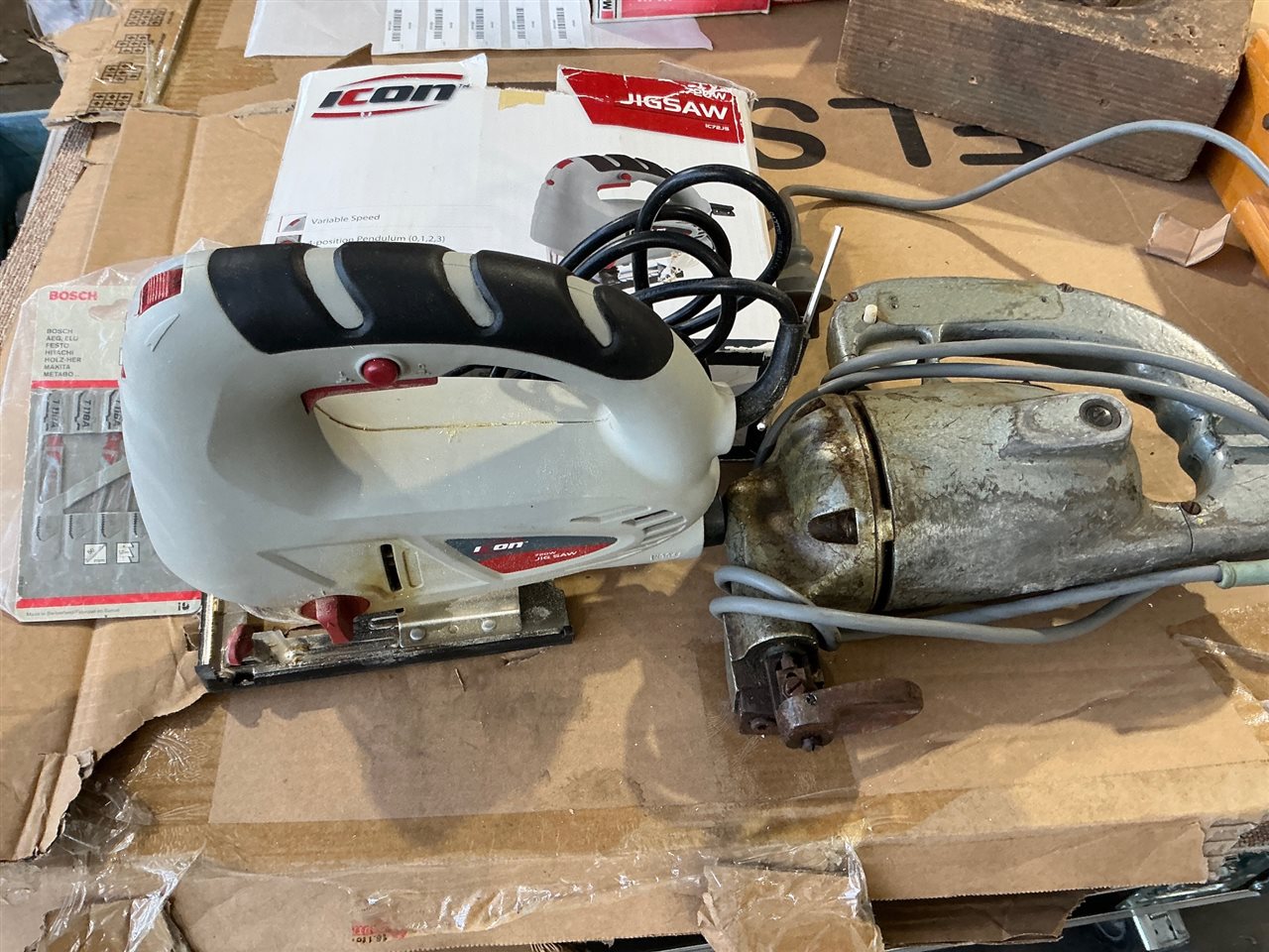 Icon Electric Jigsaw and Electric Metal Nibbler