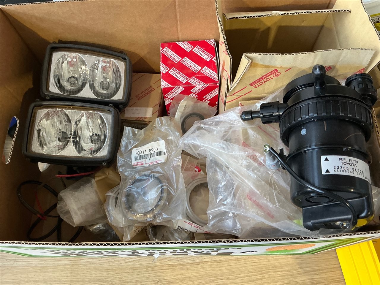 Toyota Car Parts and Spotlights