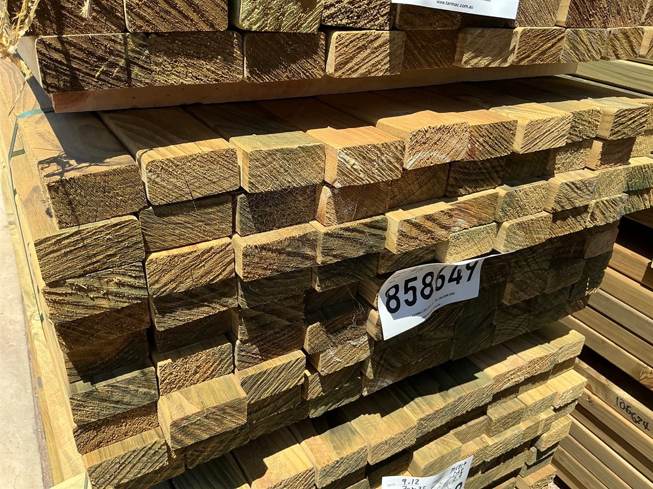 70 x 35 - Merch H3 Pine CCA - 90 @ 2.4 M (216 Lin Metres) - Pack #858649