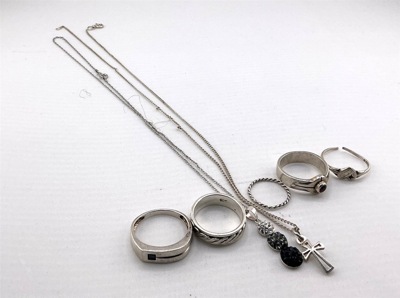 Assorted Silver Jewellery 7x Sterling Silver Items -  Rings & Pendants