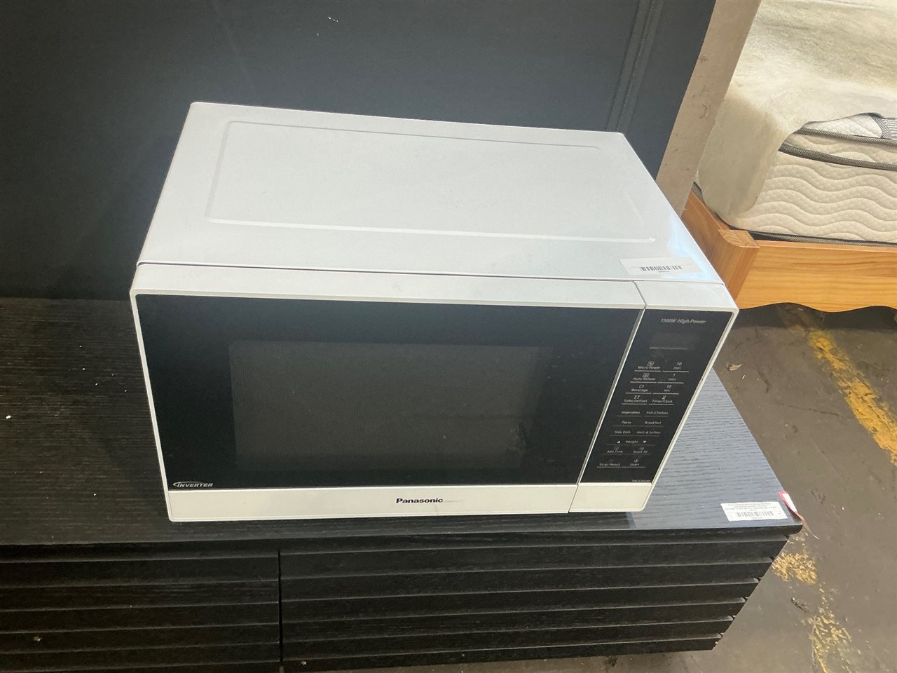 Panasonic Microwave, NN-ST64J W, Sold As Is, Not Tested