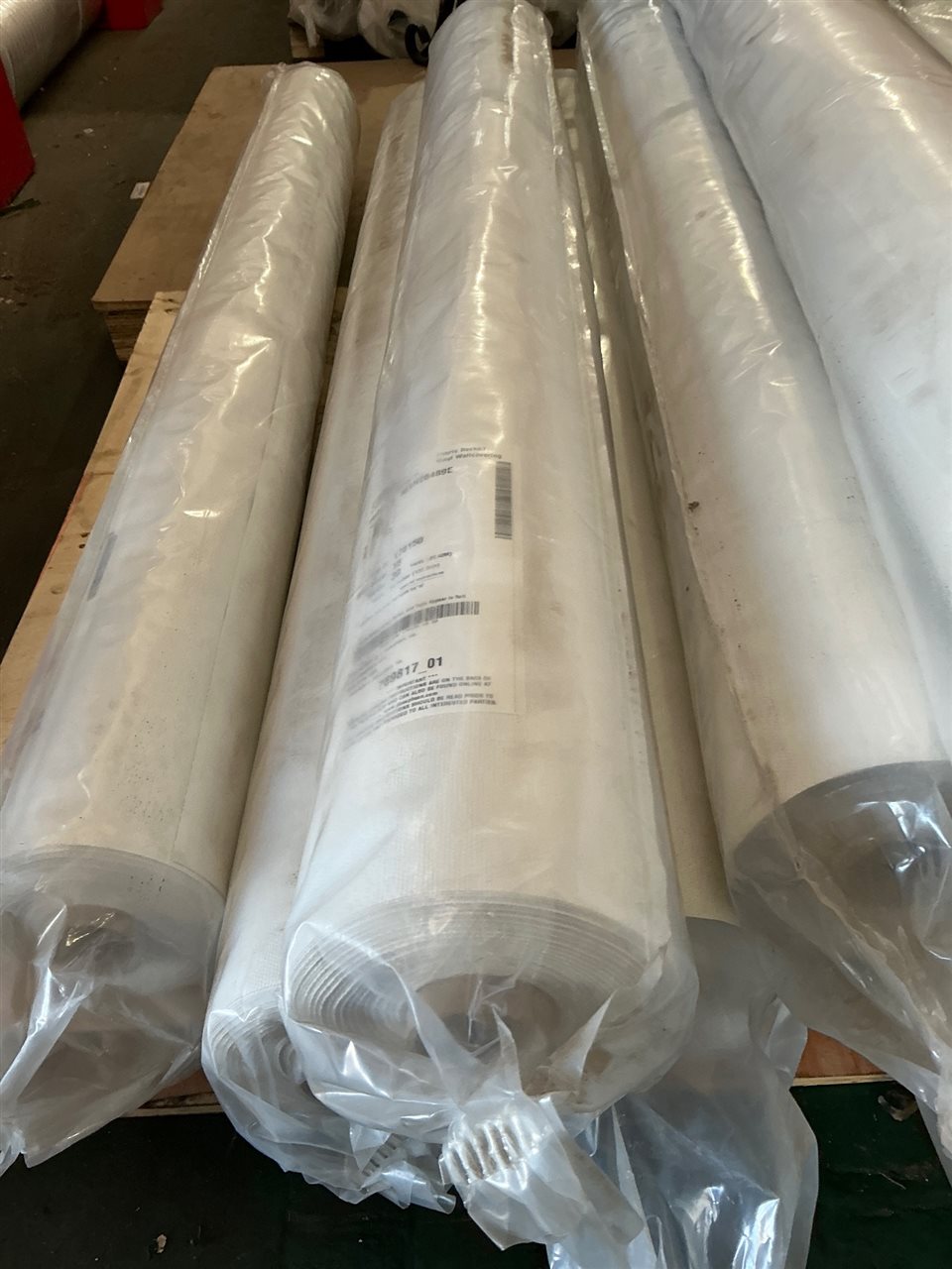 Fabric Backed Vinyl Wall Covering - Grey - 27 metres (30 Yards ) x 1400 mm wide  - Sold Per Roll -