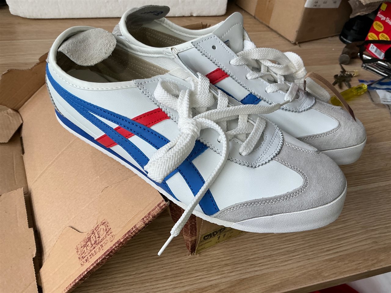 Tiger Sport Shoes - Size  UK 9 - EUR 45 - USA-Size 10