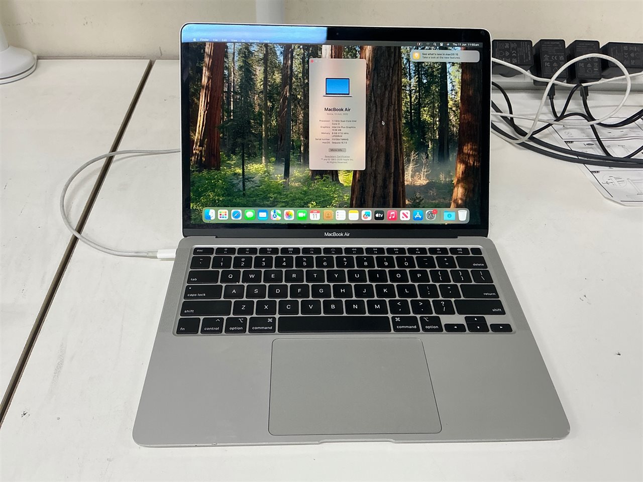 Apple MacBook Air, Silver, Retina 13” 2020, No Adapter