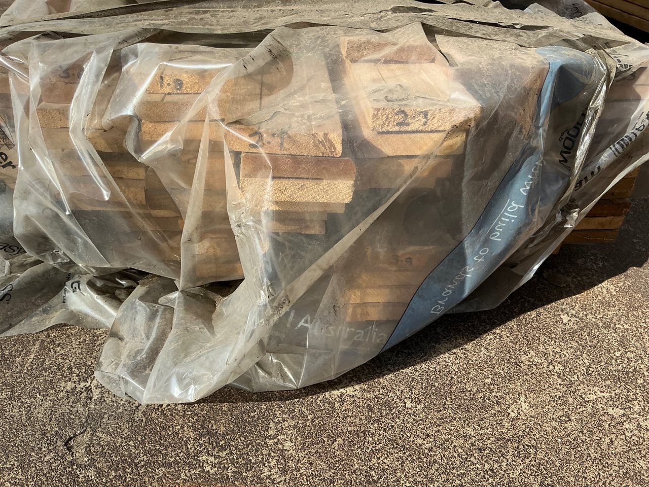 90 x 18, Meranti KD Select, Pencil Round (AS7), Random Lengths, 543 Lin Metres Total Pk 449623