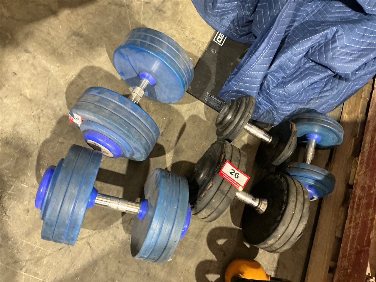 2 x 35kgs, 1 x 32.5kgs, 1 x 10kg, 1 x Unknown Weight, Dumbbells