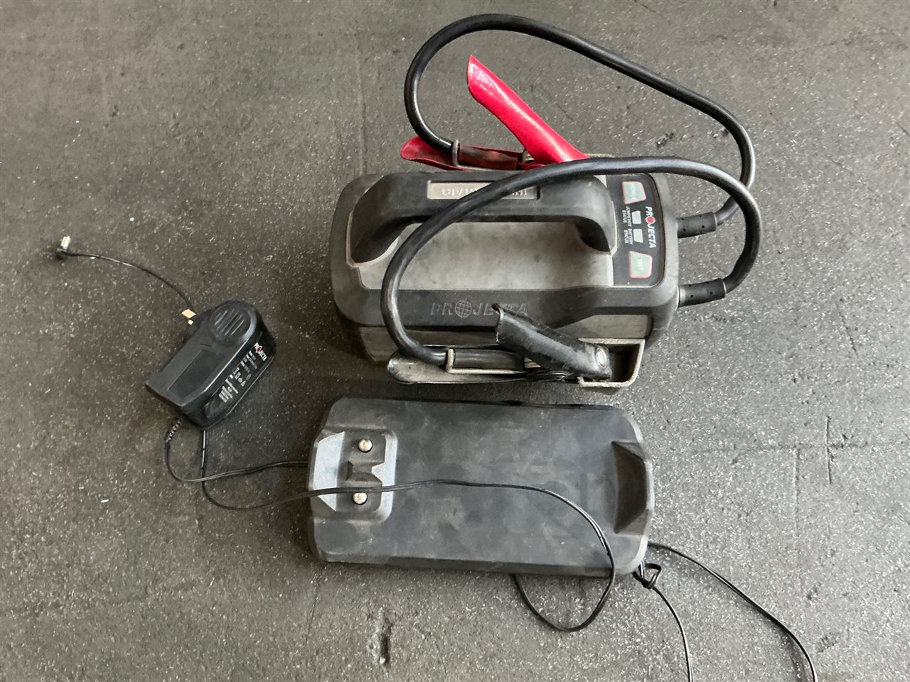 Projecta Jump Starter - with Charger