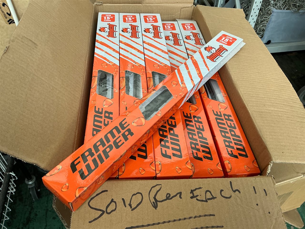 Framed Wiper Blade - Tom Cat -15 “   (375 mm )Sold Per Each