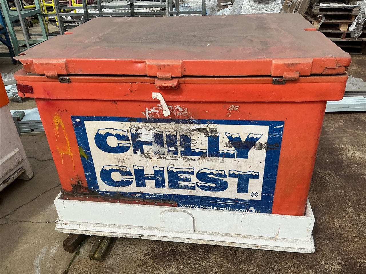 Chilly Chest Ice Chest with Forklift  Frame Base - 1500 x 1100 x1150 mm H