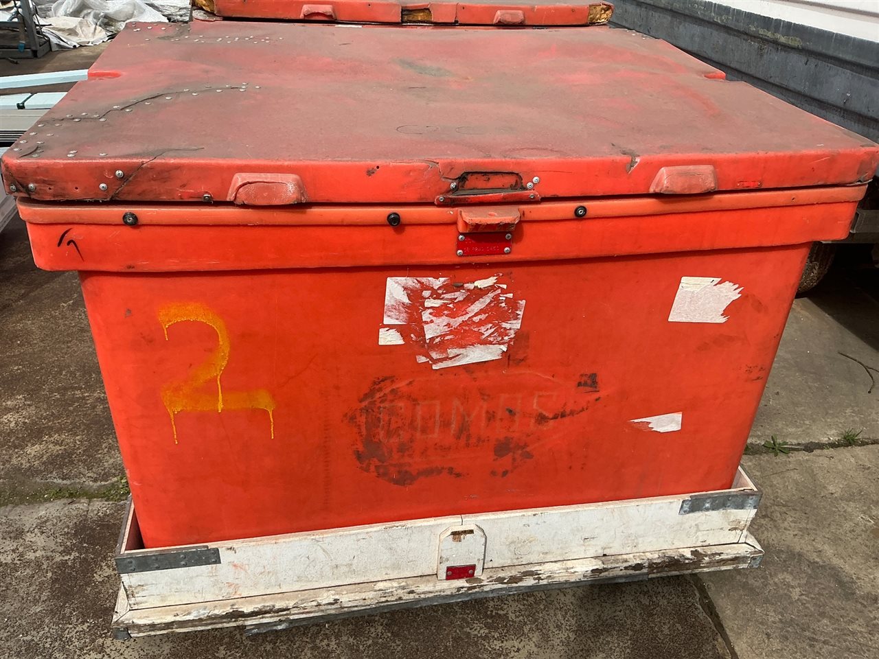 Chilly Chest Ice Chest -with Forklift  Frame Base - 1500 x 1100 x1150 mm H