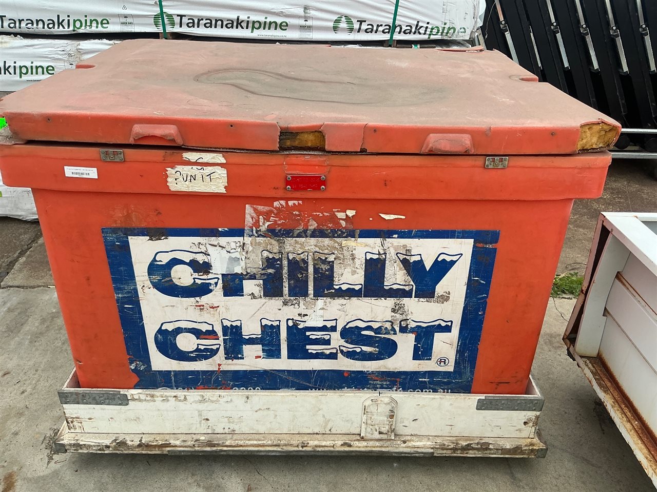 Chilly Chest Ice Box  -with Forklift  Frame Base - 1500 x 1100 x1150 mm H