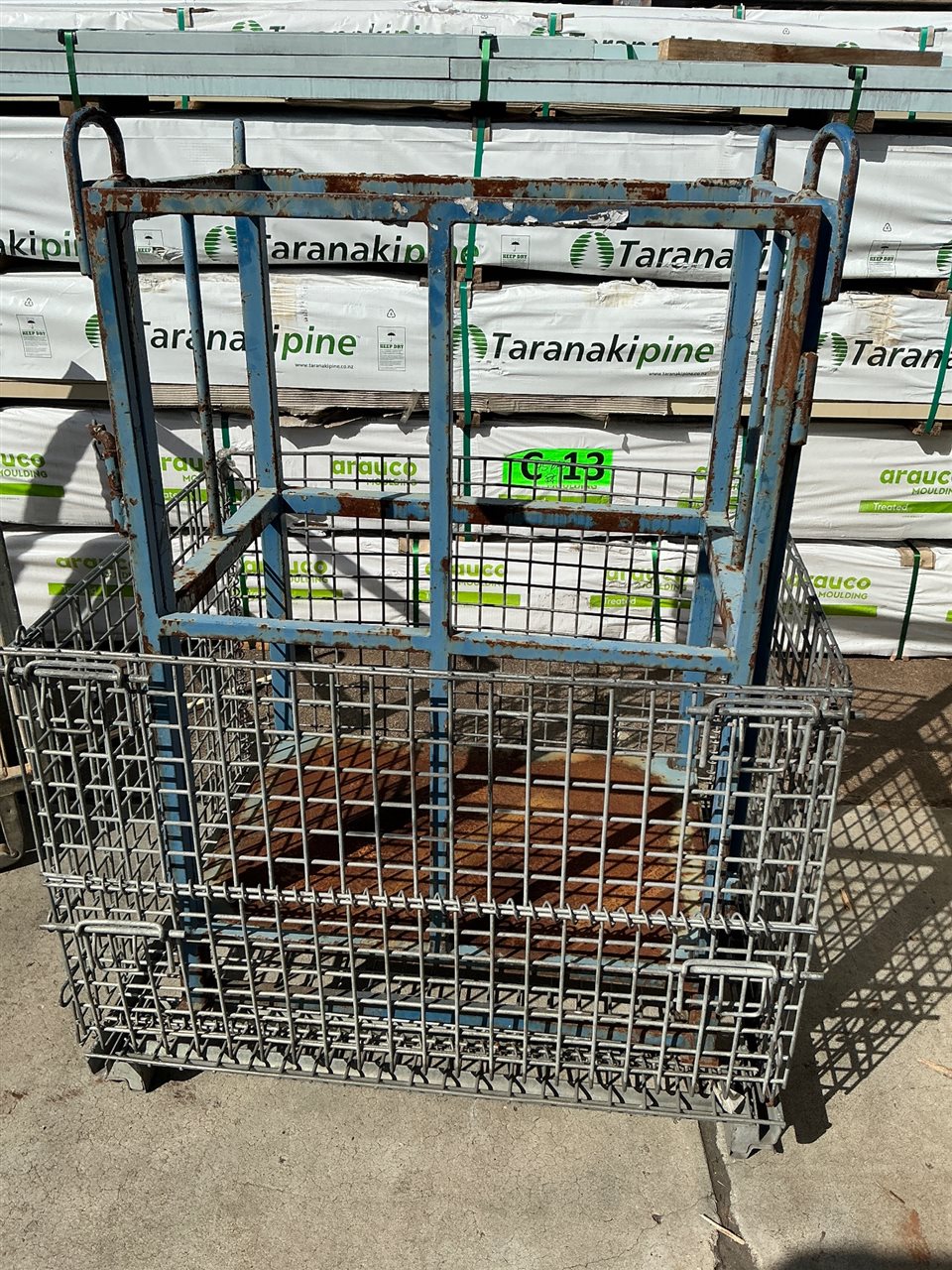 Collaspable Wire Stillage and Steel Crate with Lifting Lugs