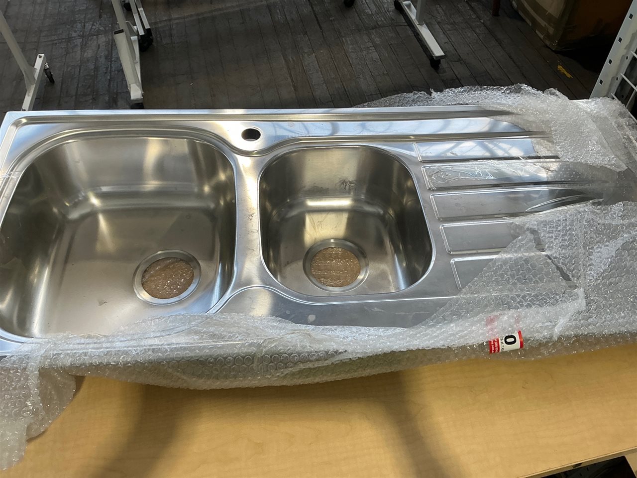 Seima ACERO PLUS 1160 Sink, 1.75B, rd 1T NOF,-No Fittings / slight Dent in Bowl