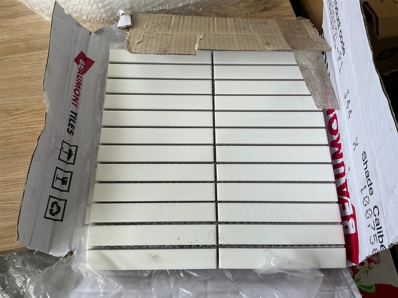 Tiles, Cream, Box of 4, Grab Rail 450mm, Sink Plunger Quantity of 3
