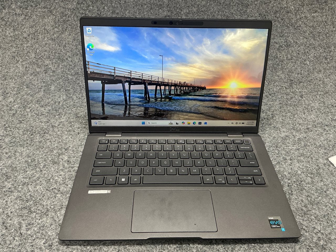 Dell Latitude 7420 - Intel Core i7-1185G7, 32 GB RAM, 512GB NVMe SSD with Adapter
