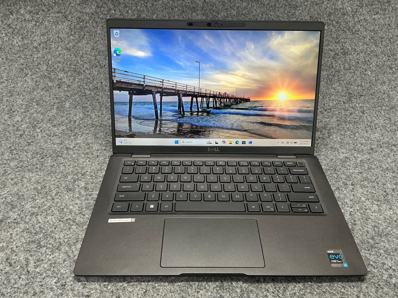 Dell Latitude 7420 - Intel Core i7-1185G7, 32 GB RAM, 512GB NVMe SSD with Adapter