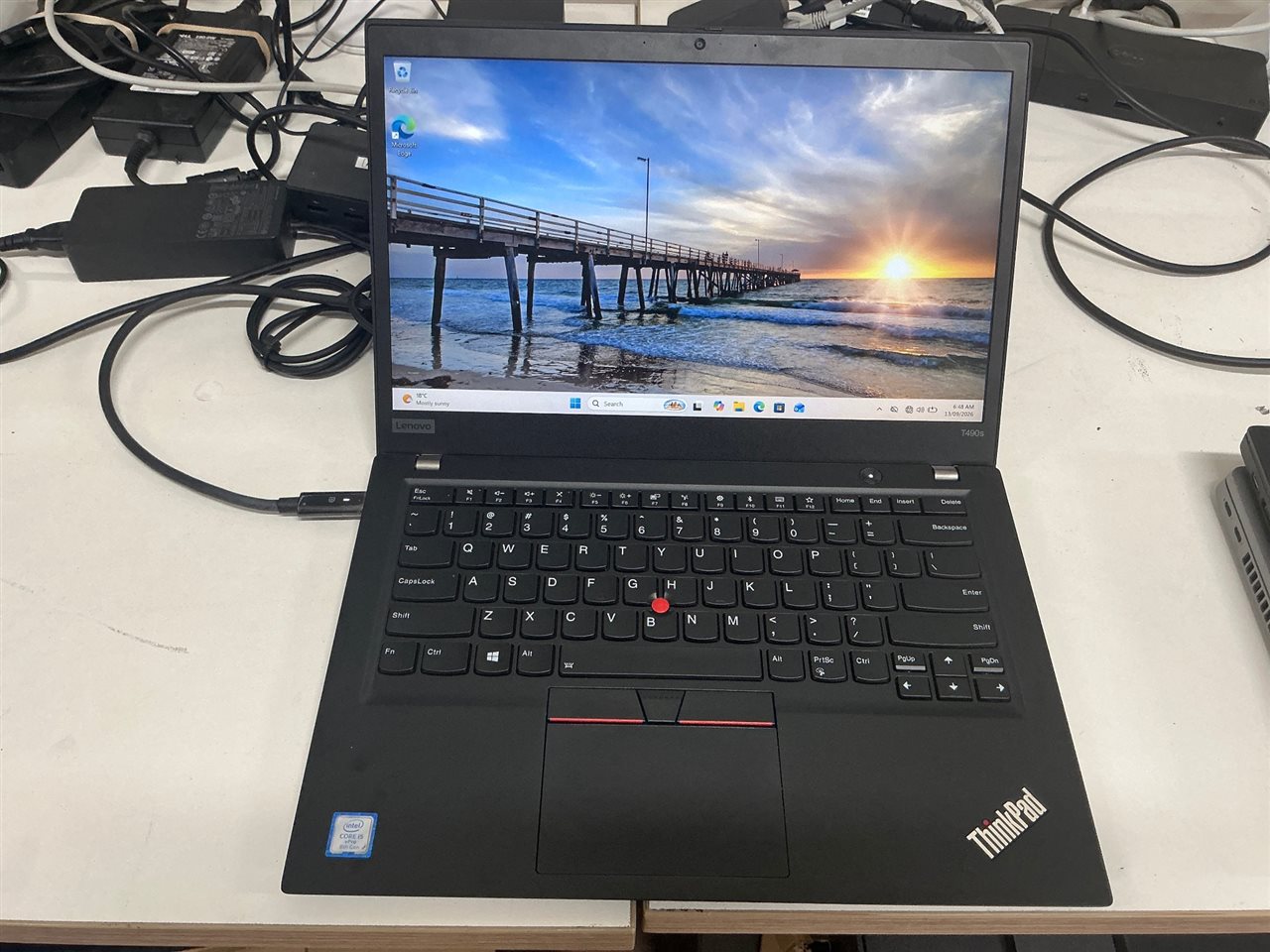Lenovo 20NYS5Y600 ThinkPad T490s - Intel Core i5-8365U CPU, 16 GB RAM, 512GB NVMe SSD with Adapter