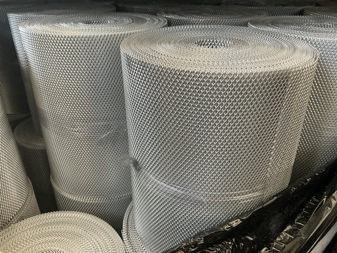 GutterGuard Aluminium 25cm x 30 Metre Roll IRP $420+ Thumbnail