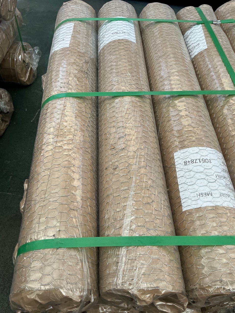 Aviary Wire Mesh, Galvanised, 13mm x 13mm, 900mm x 30m Roll, 0.7mm Diameter IRP $164.98