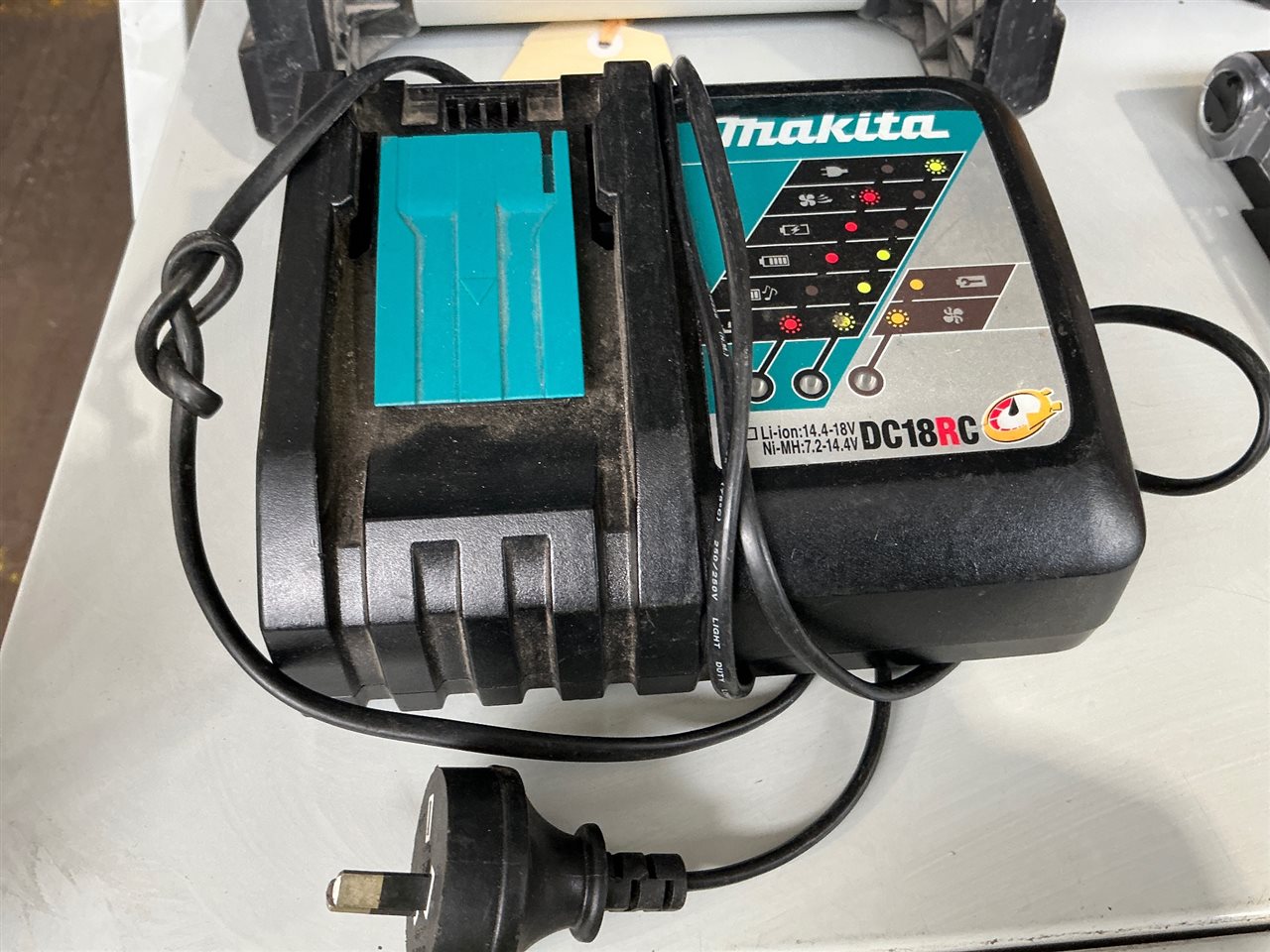 Makita 14.4 / 18 / Battery Charger
