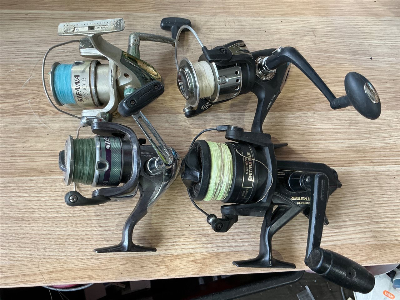 Quantity of 4 Fishing Reels