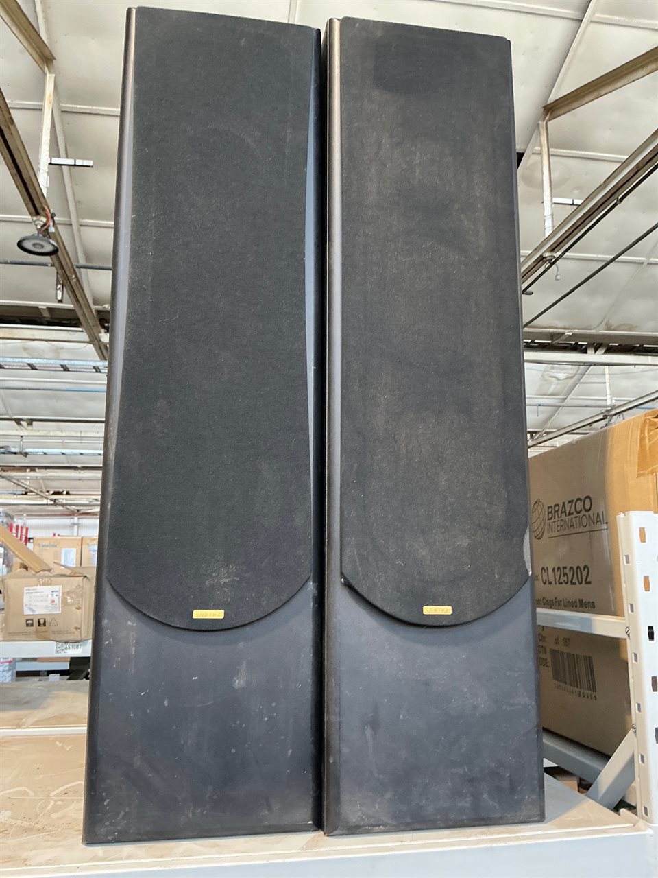 Jamo Speakers - Pair -