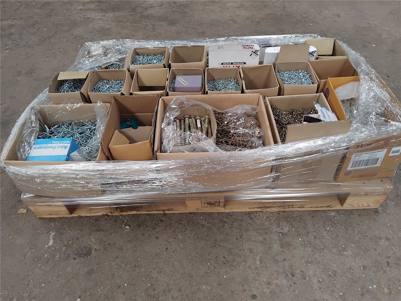 Assorted Wood Screws, Masonry Anchors & Nylon Plugs - ( Collection From Blair Athol)